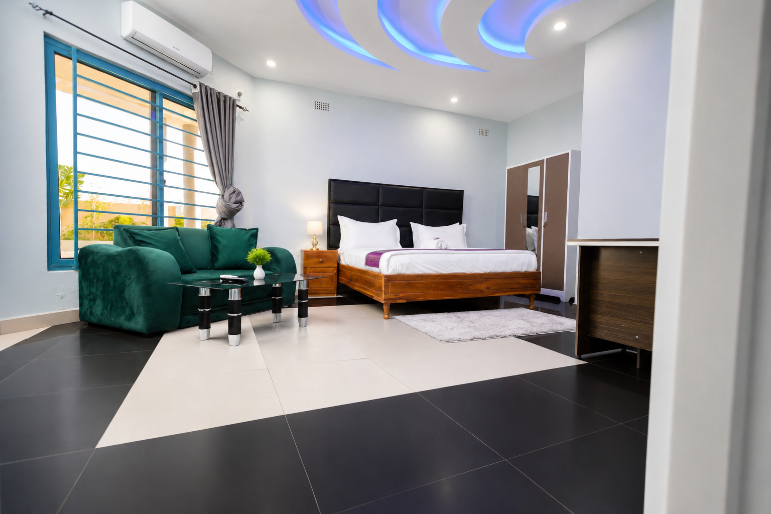Executive king room at Nebcon with modern furnishings